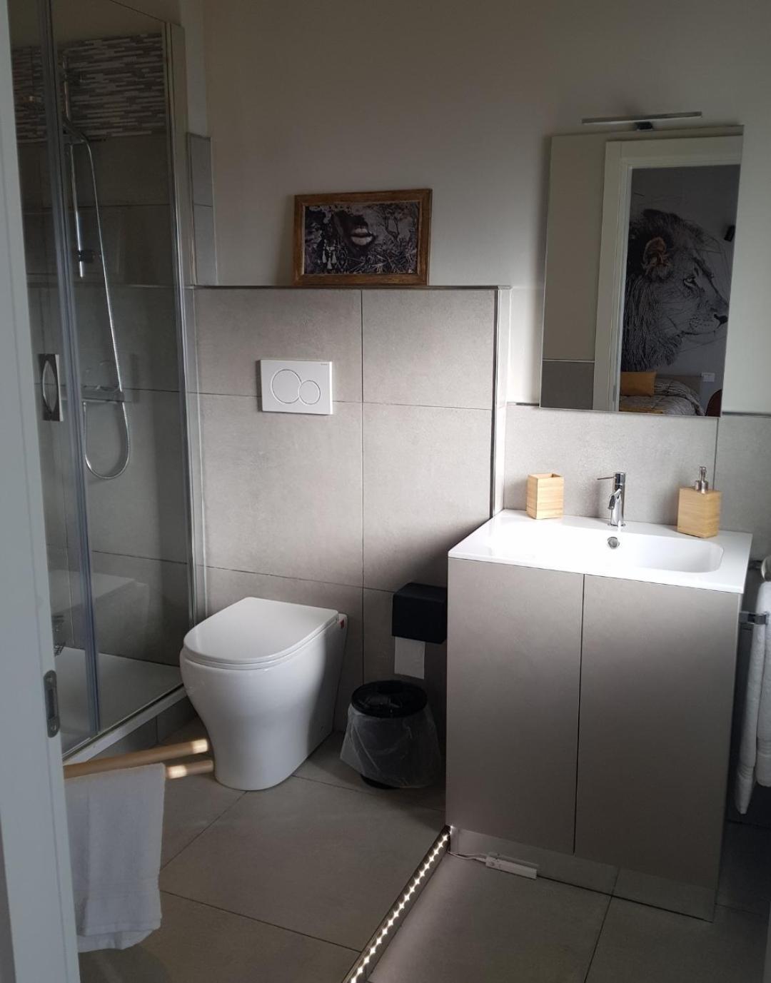 Bed & Breakfast Nyx Lilura Foresteria Lombarda *
